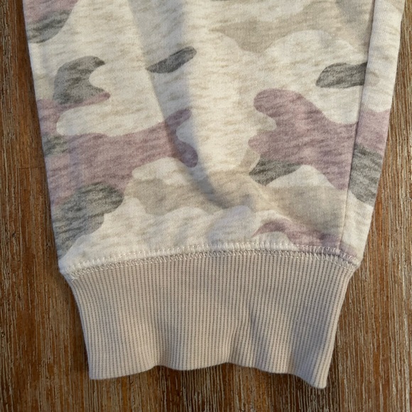 OLD NAVY JOGGERS - Picture 3 of 6